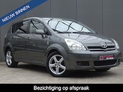 Toyota Corolla Verso - 2.2 D-4D Luna * PDC * ECC * 177 PK