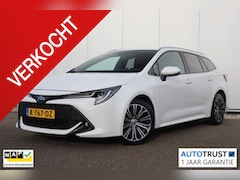 Toyota Corolla Touring Sports - 1.8 Hybrid Comfort 18 inch LMV Navigatie Achteruitrijcamera Carplay Android Airco Adaptive