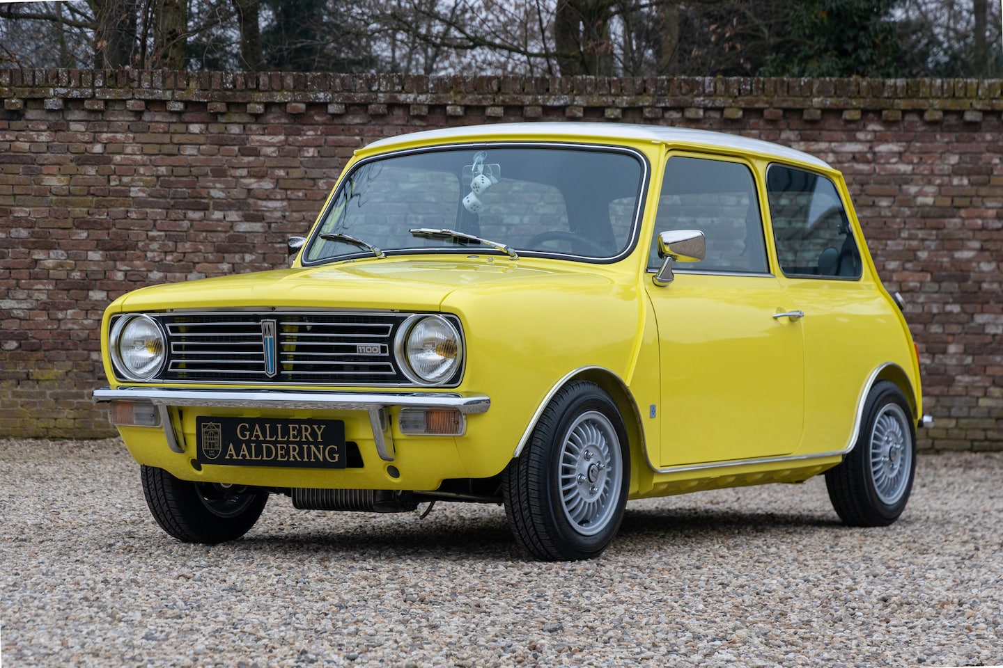 MINI Clubman - Austin 1000 Top and  fully restored Mini - A kind of prestige object belonging to an emplo - AutoWereld.nl