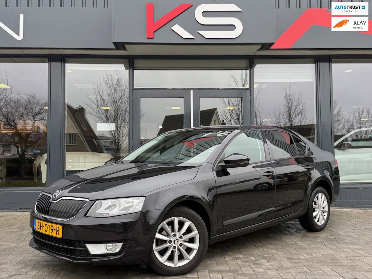 Skoda Octavia - 1.2 TSI Greentech Ambition Businessline Navi DSG Pdc - AutoWereld.nl
