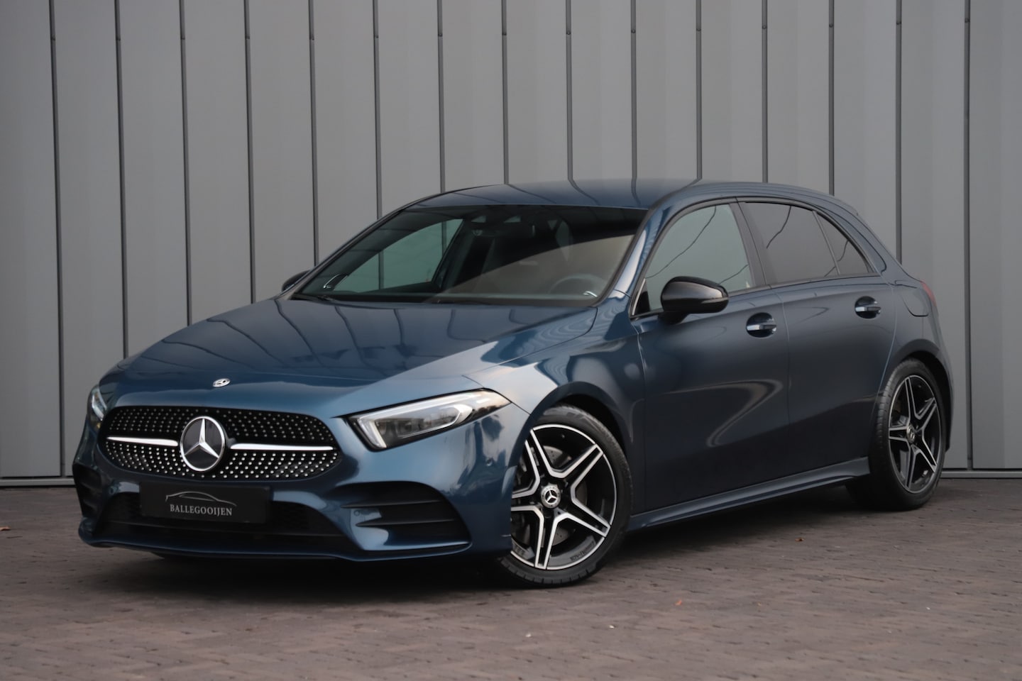 Mercedes-Benz A-klasse - 250 AMG 4-Matic | 224PK | Adapt. onderstel | Head-up | Burmester | Multibeam | Sfeerverlic - AutoWereld.nl