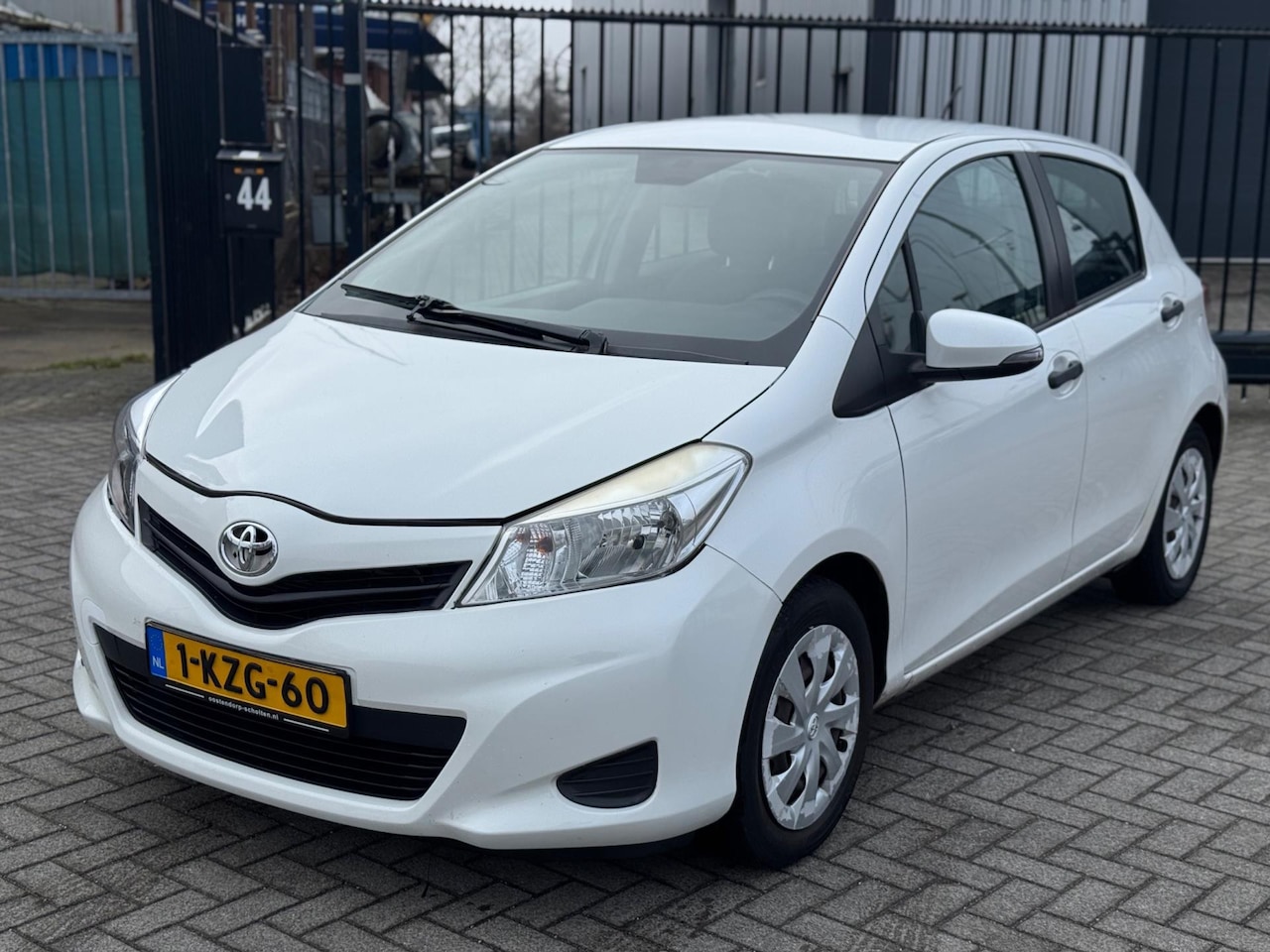 Toyota Yaris - 1.0 VVT-i Comfort Airco 5 Deurs - AutoWereld.nl