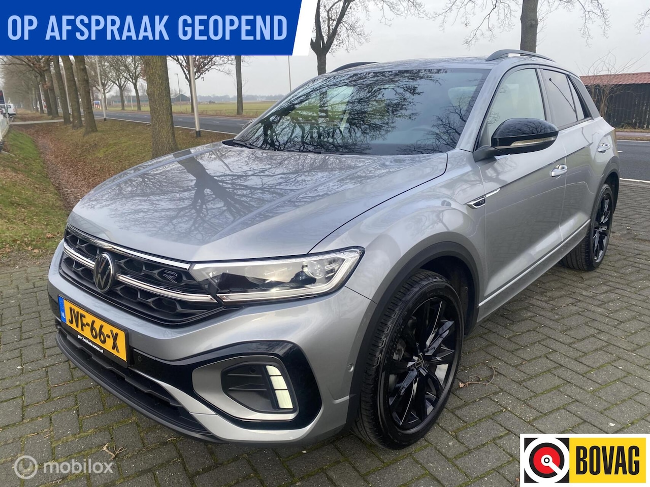 Volkswagen T-Roc - 1.5 TSI DSG I R-Line 18 INCH CarPlay I Black Style pakket I - AutoWereld.nl