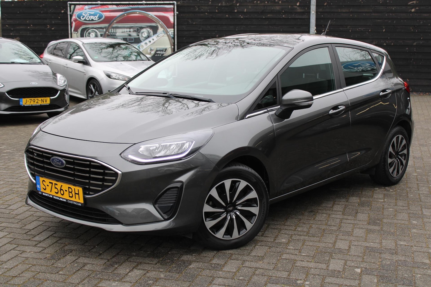 Ford Fiesta - 1.0 EcoBoost Hybrid Titanium 1.0 EcoBoost Hybrid 125pk Titanium, Navigatie - AutoWereld.nl