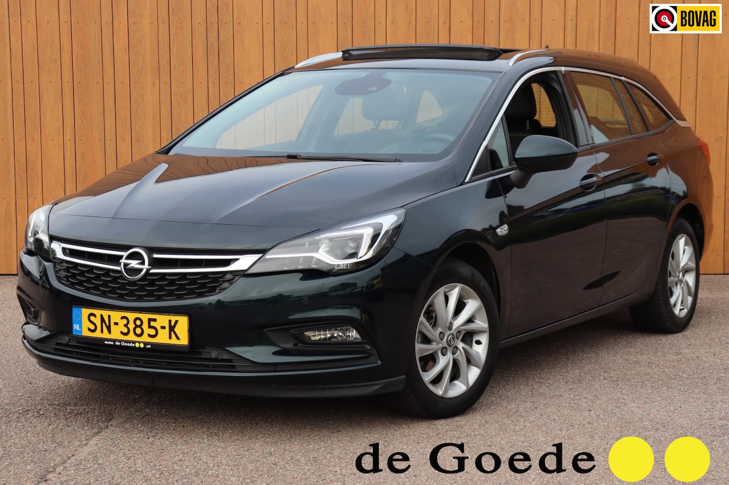 Opel Astra Sports Tourer - 1.0 Innovation org.NL el.schuifdak trekhaak el.klep comfort-stoelen h.leer - AutoWereld.nl