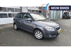 Skoda Fabia - 1.4-16V Ambiente Airco / Trekhaak