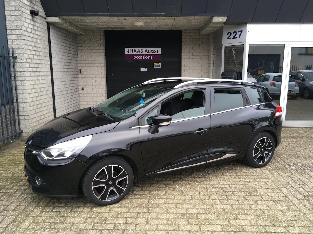 Renault Clio Estate - 1.5 dCi ECO Dynamique / AIRCO ACC / CAMERA / ALU VELGEN / NAVI / APK JULI 2026 - AutoWereld.nl