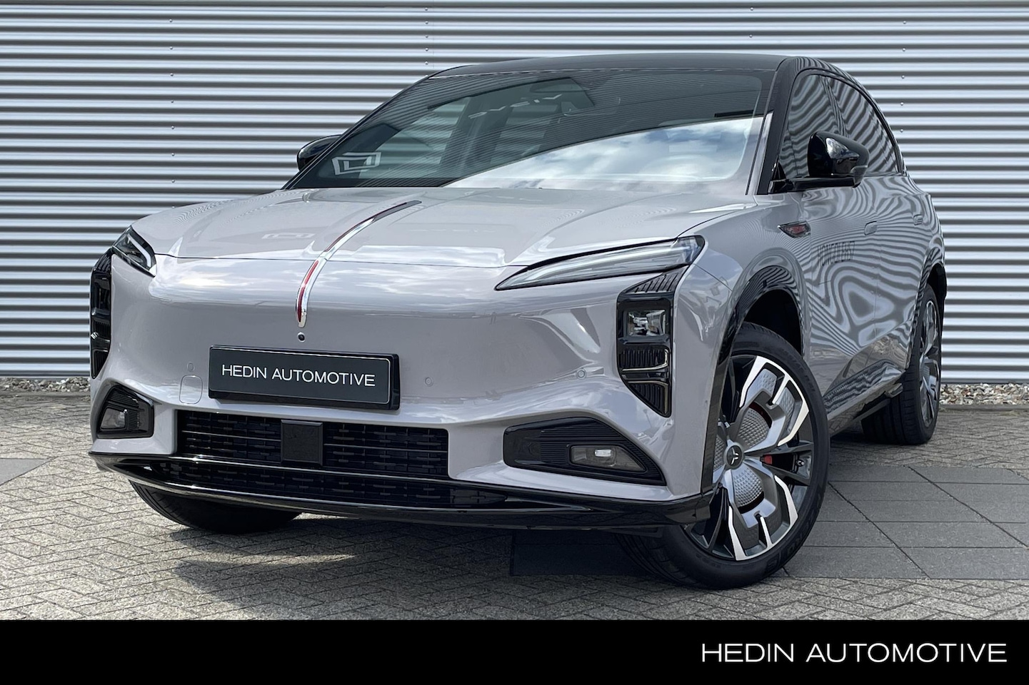 Hongqi EHS7 - Long Range Launch Edition 111kWh | Panorama dak | Heads up display | Massage stoelen | sto - AutoWereld.nl