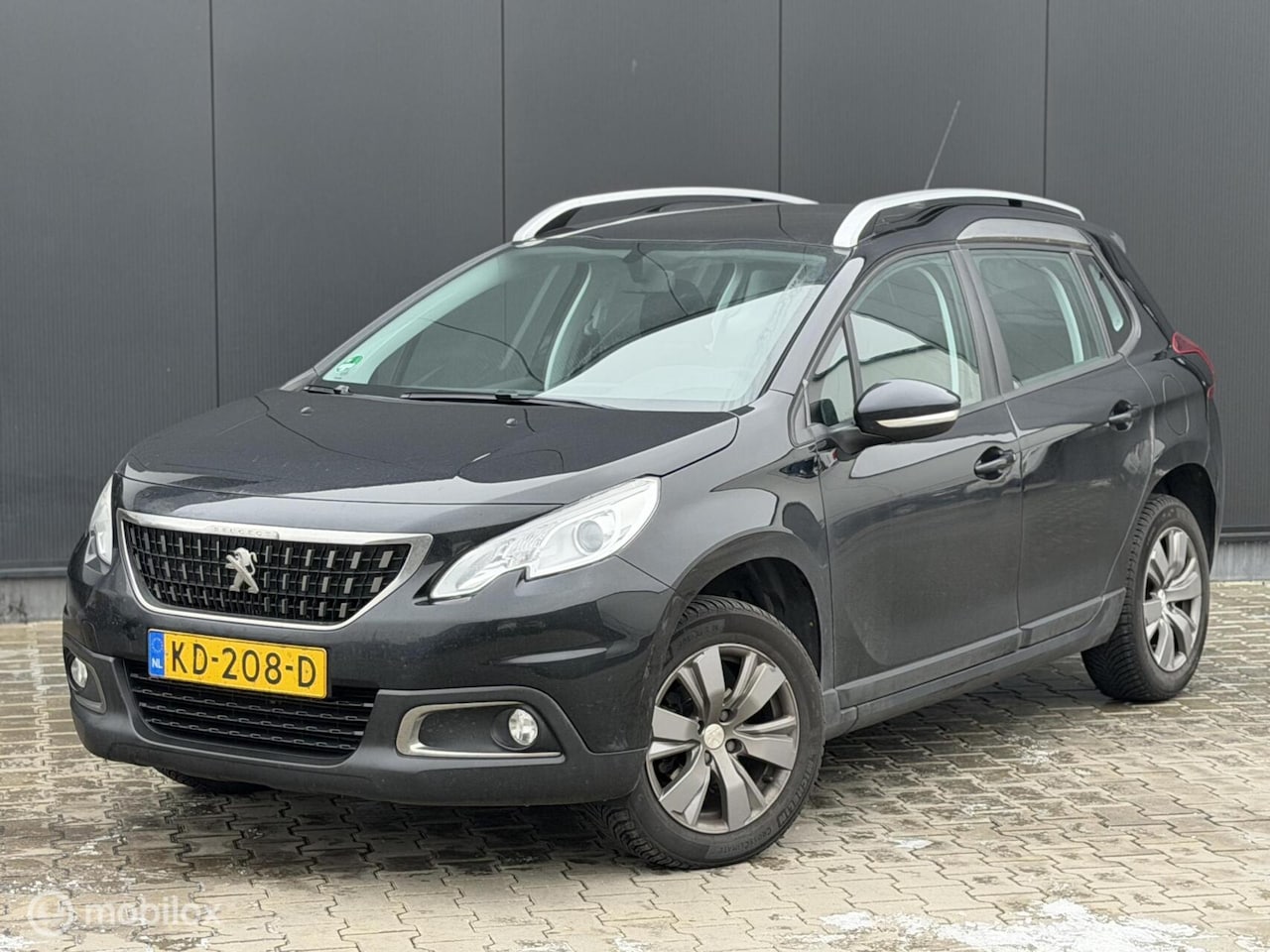 Peugeot 2008 - 1.2 82PK Blue Lion | CRUISE | CARPLAY | TREKHAAK | - AutoWereld.nl