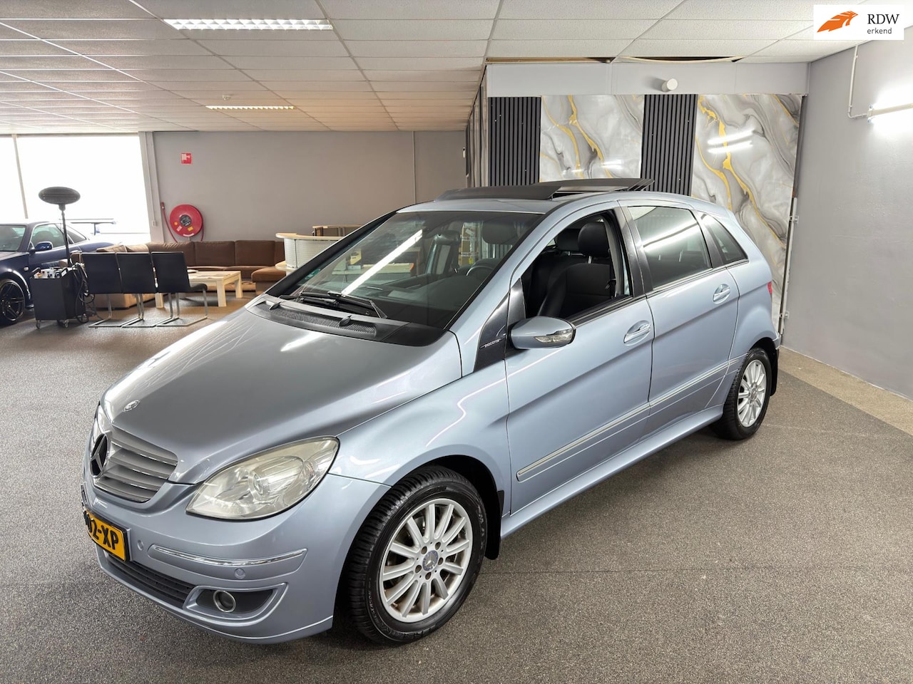 Mercedes-Benz B-klasse - 170 Apk Nieuw,Cruise,Clima,Stoelverwarming,parksensoren,Panodak,Lm velgen,Topstaat!! - AutoWereld.nl
