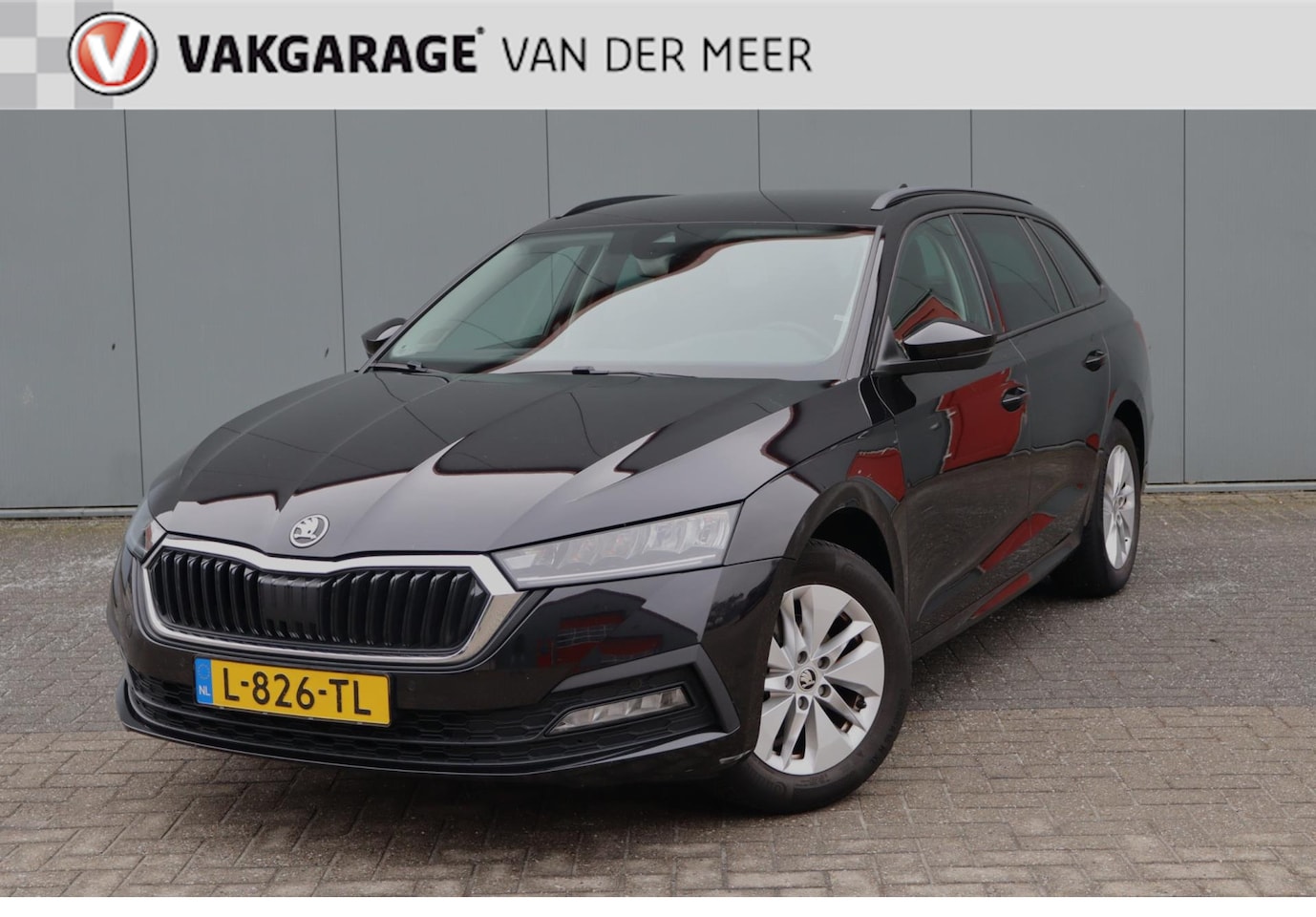 Skoda Octavia Combi - 1.0 TSI Business Edition CARPLAY|PDC V+A|ELEKTR.KLEP - AutoWereld.nl