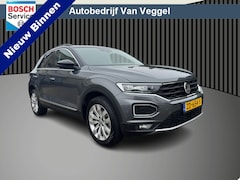 Volkswagen T-Roc - 1.5 TSI Style pano, navi, cruise, camera