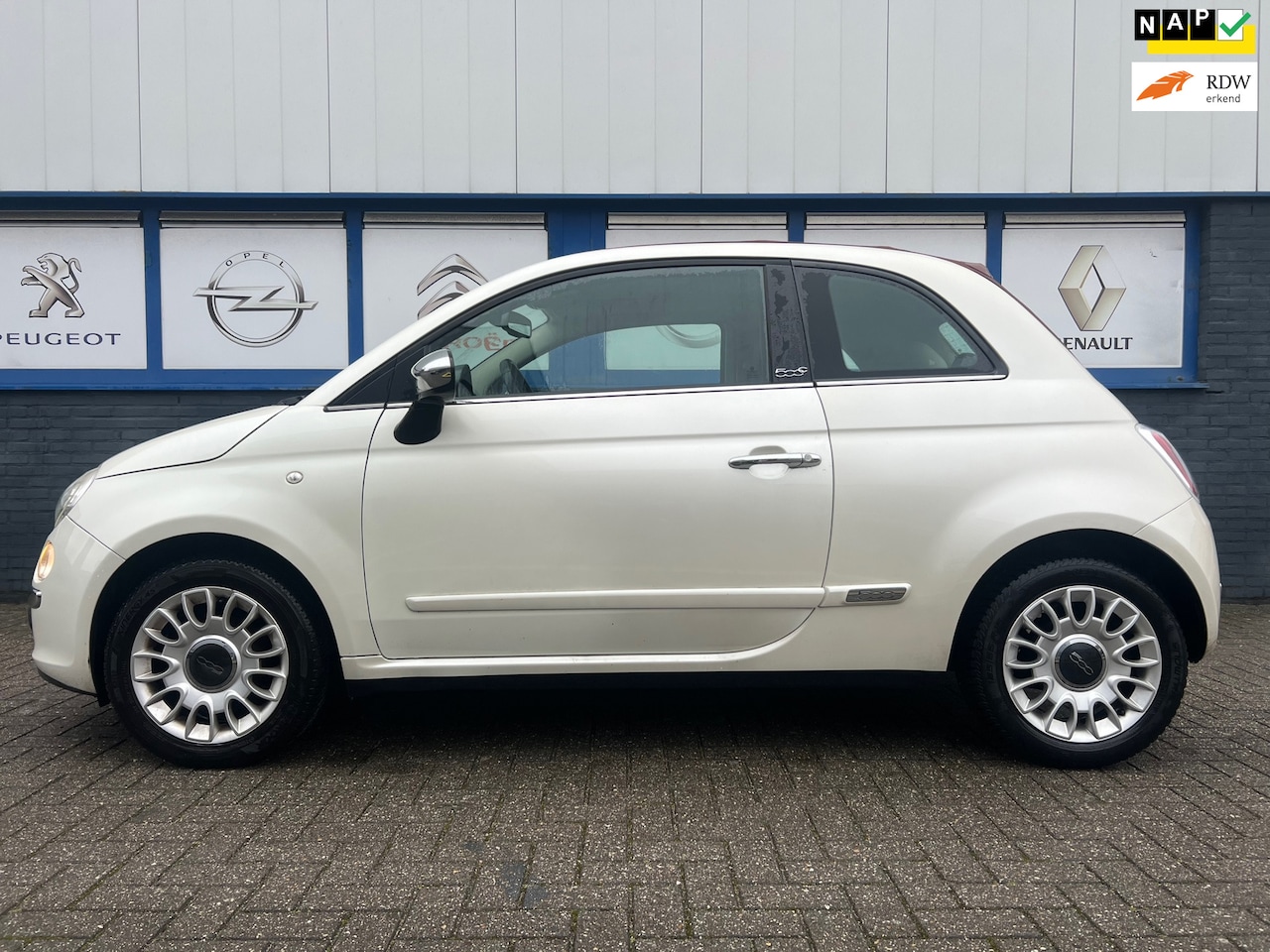 Fiat 500 C - 1.2 Rock AUTOMAAT/CABRIO 2010 4995EU - AutoWereld.nl