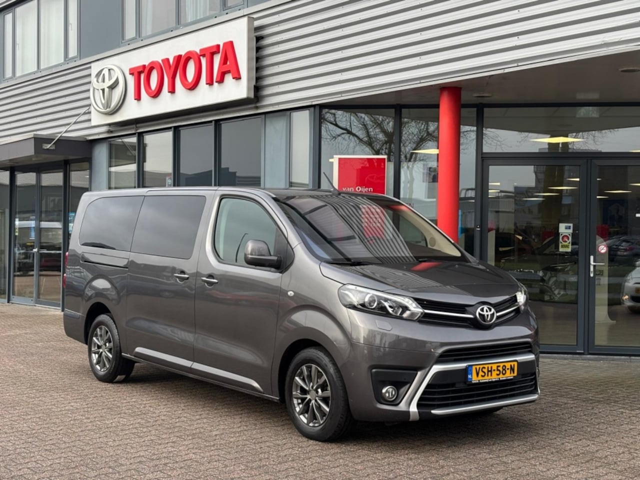 Toyota ProAce Worker - 2.0 D-4D 177pk Dynamic Automaat Dubbele Cabine | Luxe Verso uitv - AutoWereld.nl