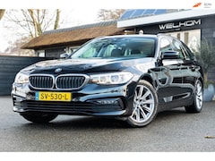 BMW 5-serie Touring - 520i Sportline Trekhaak I Stuur & stoelverwarming I Trekhaak I Sfeerverlichting I Leder I