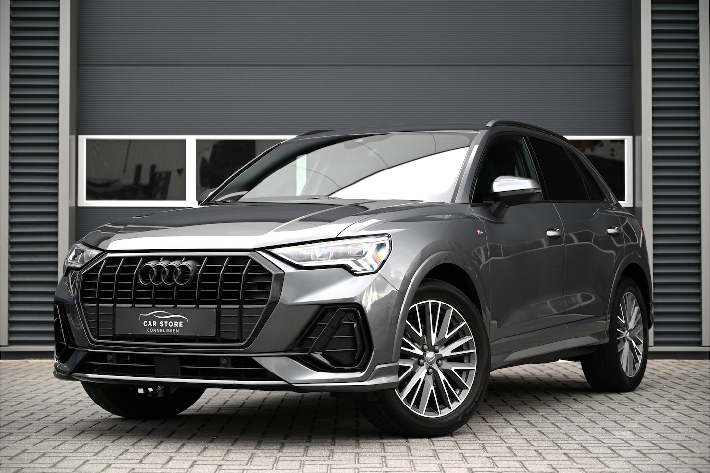 Audi Q3 - 35 TFSI / 3 X S-LINE / VIRTUAL COCKPIT / LED MATRIX / CAMERA / STOELVERWARMING / ACC / LAN - AutoWereld.nl