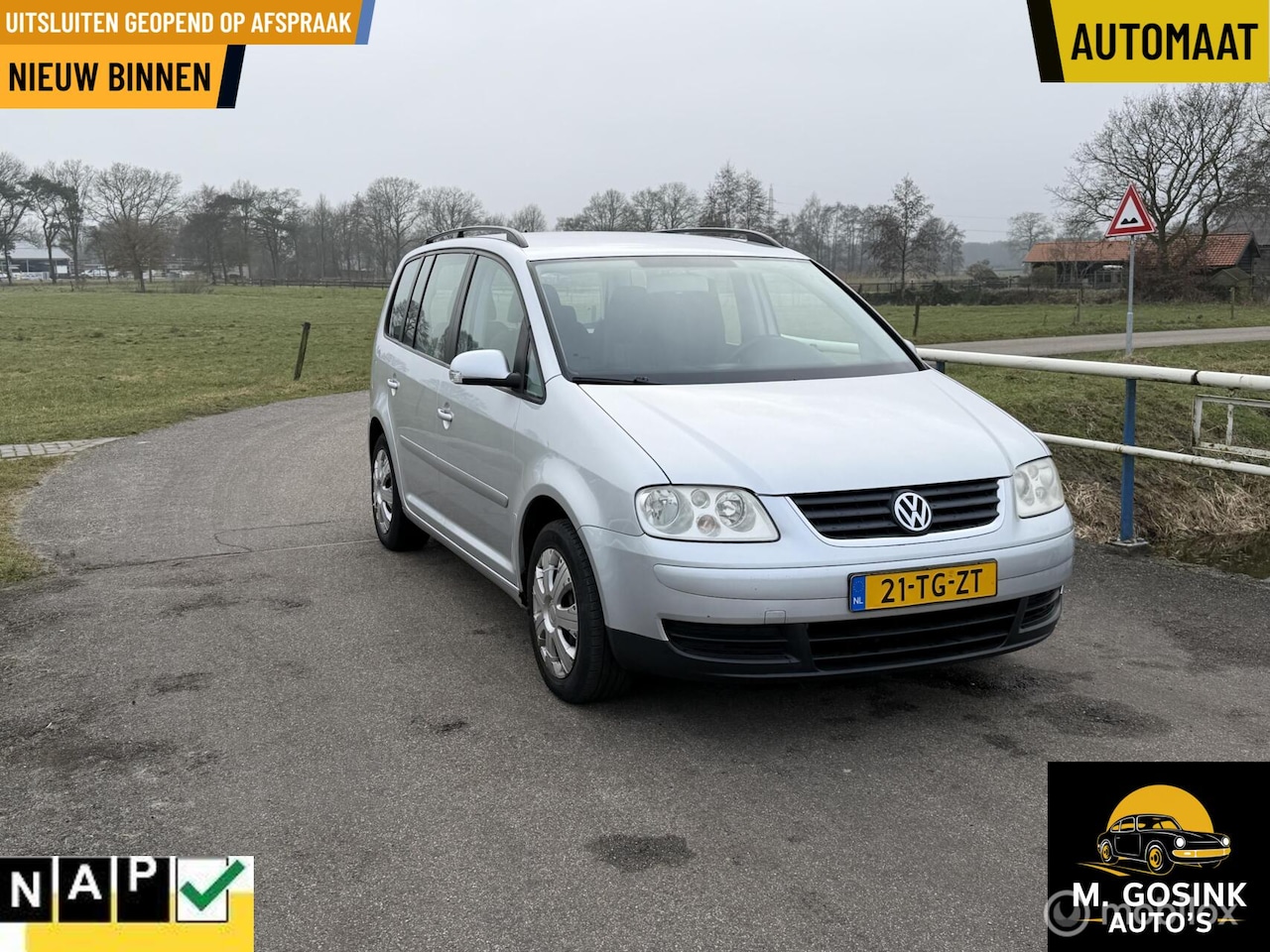 Volkswagen Touran - 1.6-16V FSI Automaat Trekhaak Airco apk - AutoWereld.nl