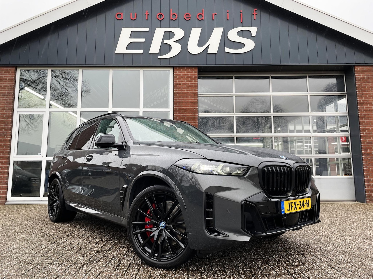 BMW X5 - xDrive50e M-Sport Pro / Pano / HUD / Trekhaak  / 22' - AutoWereld.nl