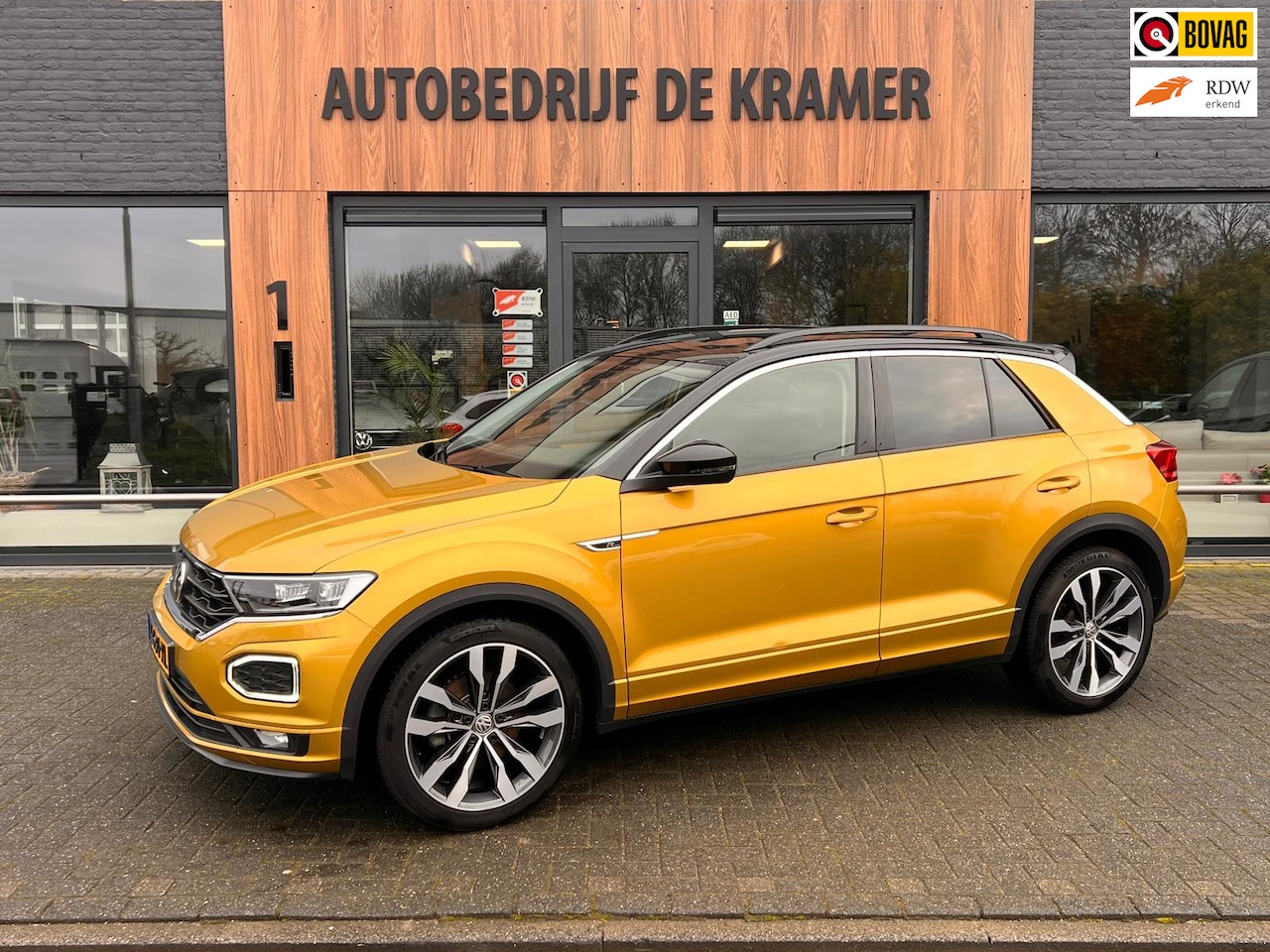 Volkswagen T-Roc - 1.5 TSI DSG Sport Business R-line - AutoWereld.nl