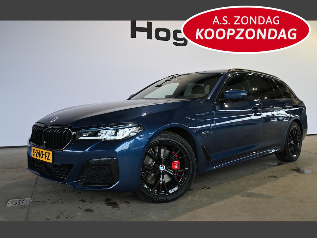 BMW 5-serie Touring - 530e xDrive Business Edition Plus M-Pakket Panoramadak Head Up Laser-LED Adaptieve cruise - AutoWereld.nl