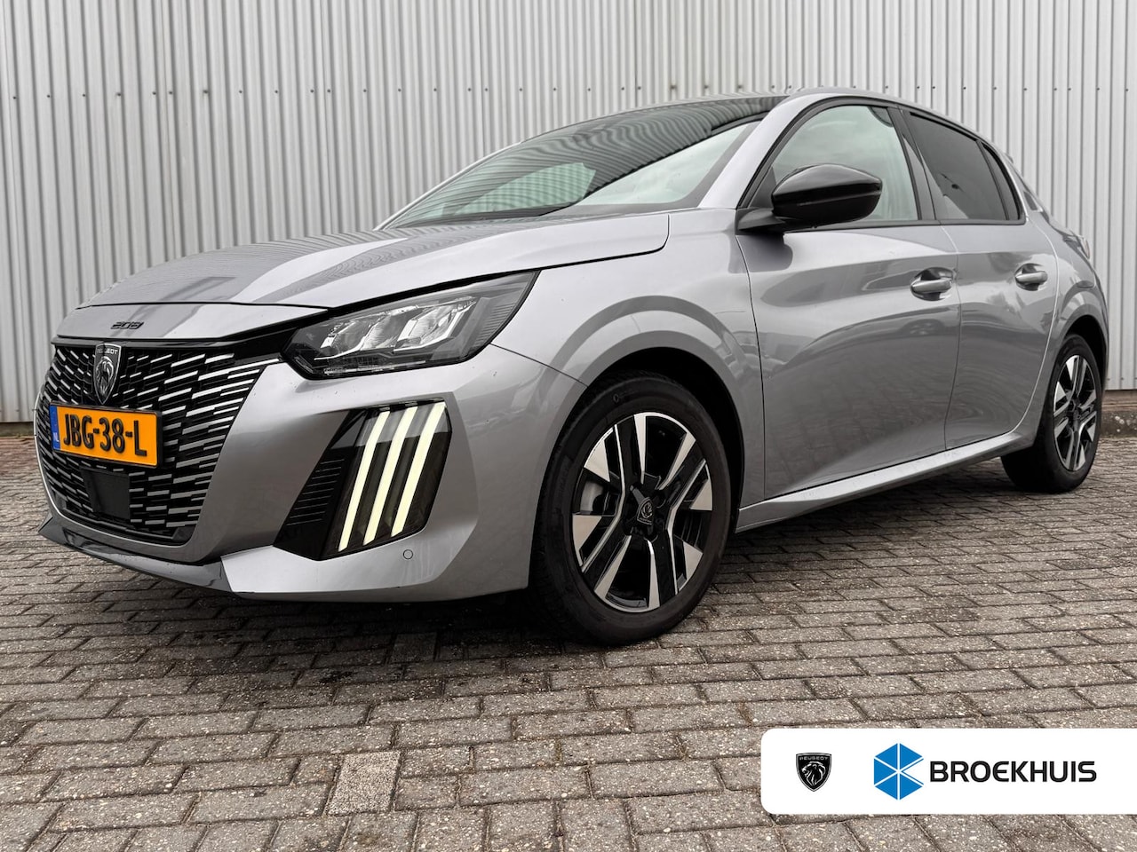 Peugeot 208 - Hybrid 100PK e-DCS6 Allure Automaat | Stoelverwarming | Navigatie | Adaptive Cruise Contro - AutoWereld.nl