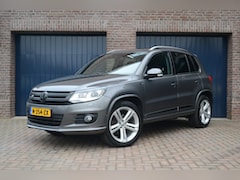 Volkswagen Tiguan - 2.0 TSI DSG Sport&Style 4motion R-line Edition | Trekhaak | LED | Stoelverwarming | Naviga