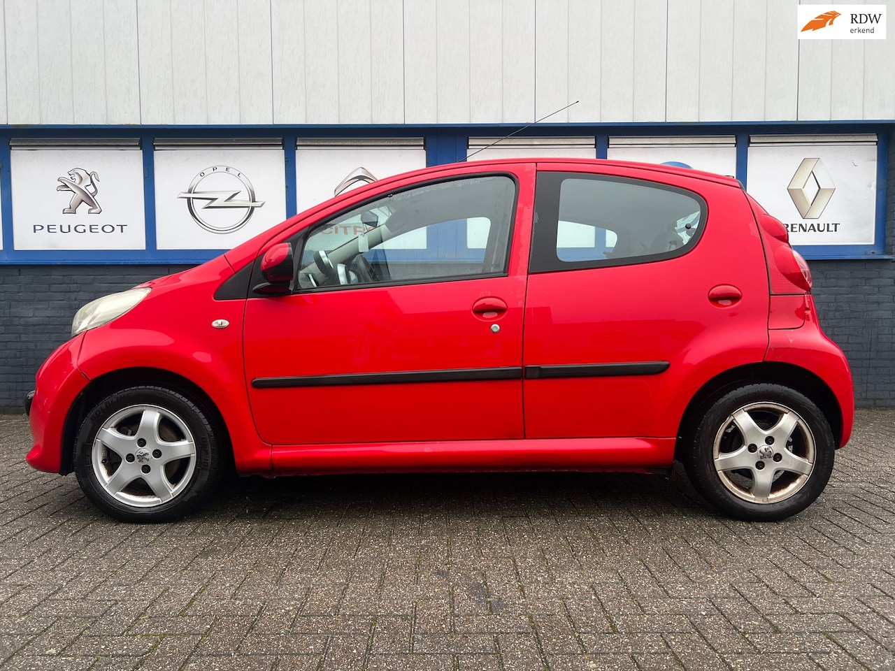 Peugeot 107 - 1.0-12V XS Urban Move 5DRS. 2007128000KM 1995EU - AutoWereld.nl