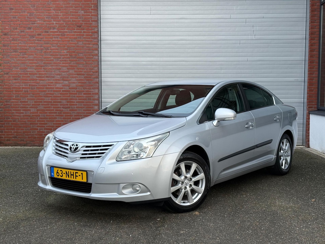 Toyota Avensis - 2.0 VVTi Executive Business| AUTOMAAT| NAP| NEW APK - AutoWereld.nl
