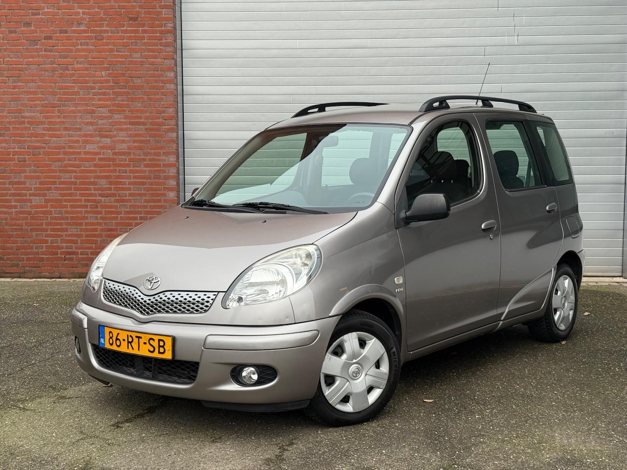 Toyota Yaris Verso - 1.3 VVT-i Sol| AUTOMAAT| AIRCO| NEW APK| NAP - AutoWereld.nl