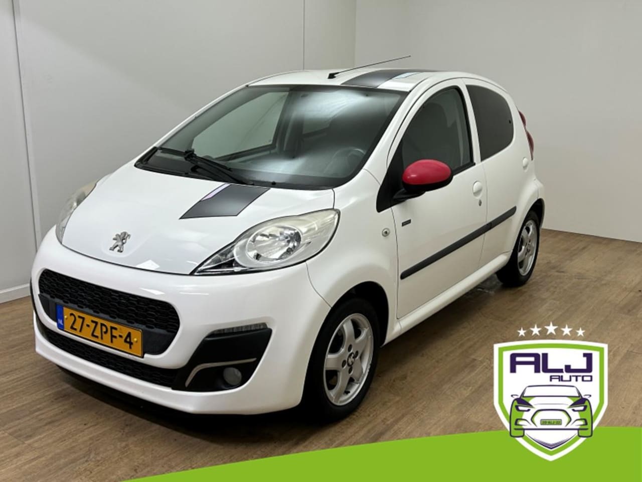Peugeot 107 - Occasion 1.0 Sportium | Wit | Tweedehands Peugeot 107 | Airco | Aux audio - AutoWereld.nl