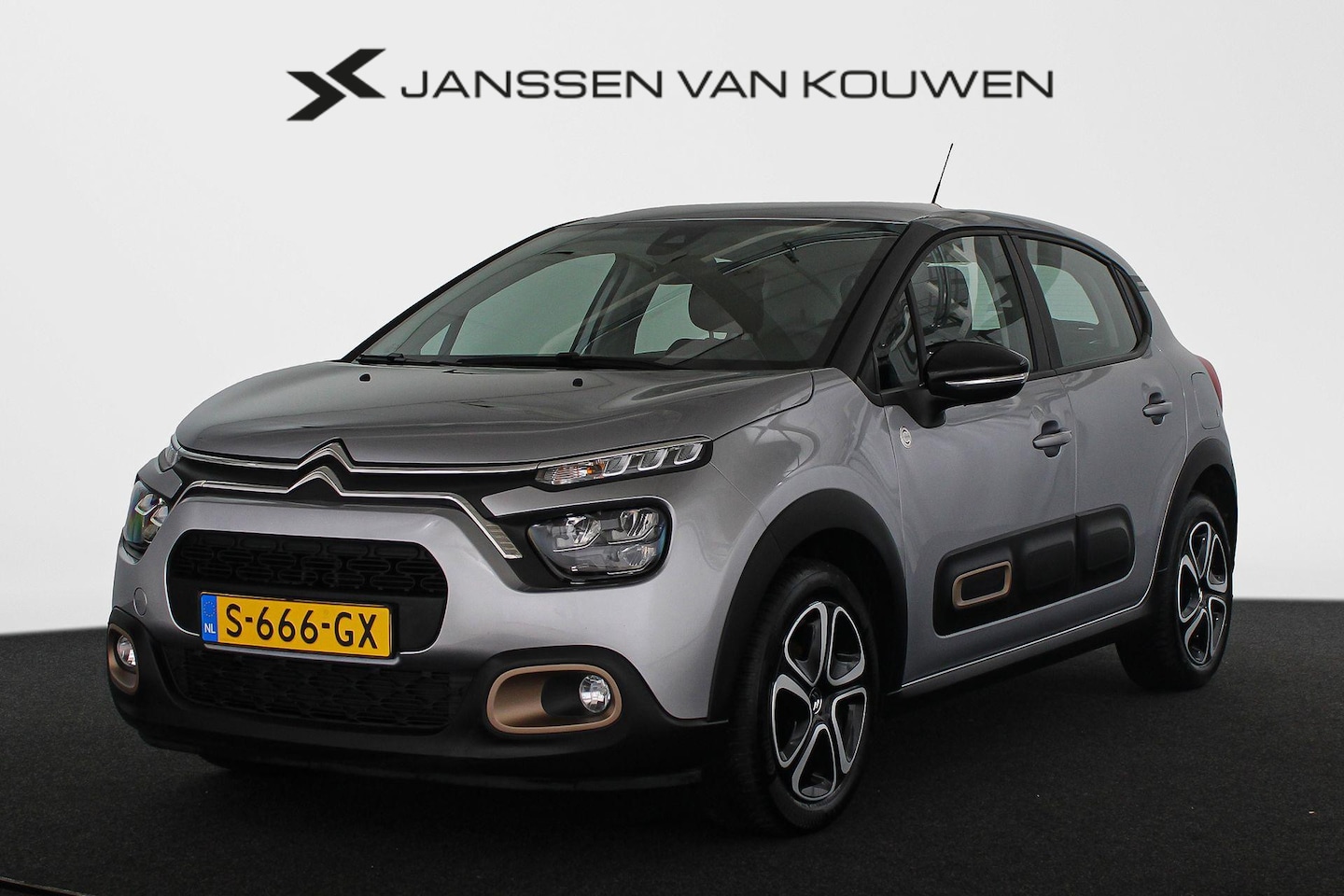 Citroën C3 - 1.2 PureTech C-Series Navi Clima Apple Carplay - AutoWereld.nl