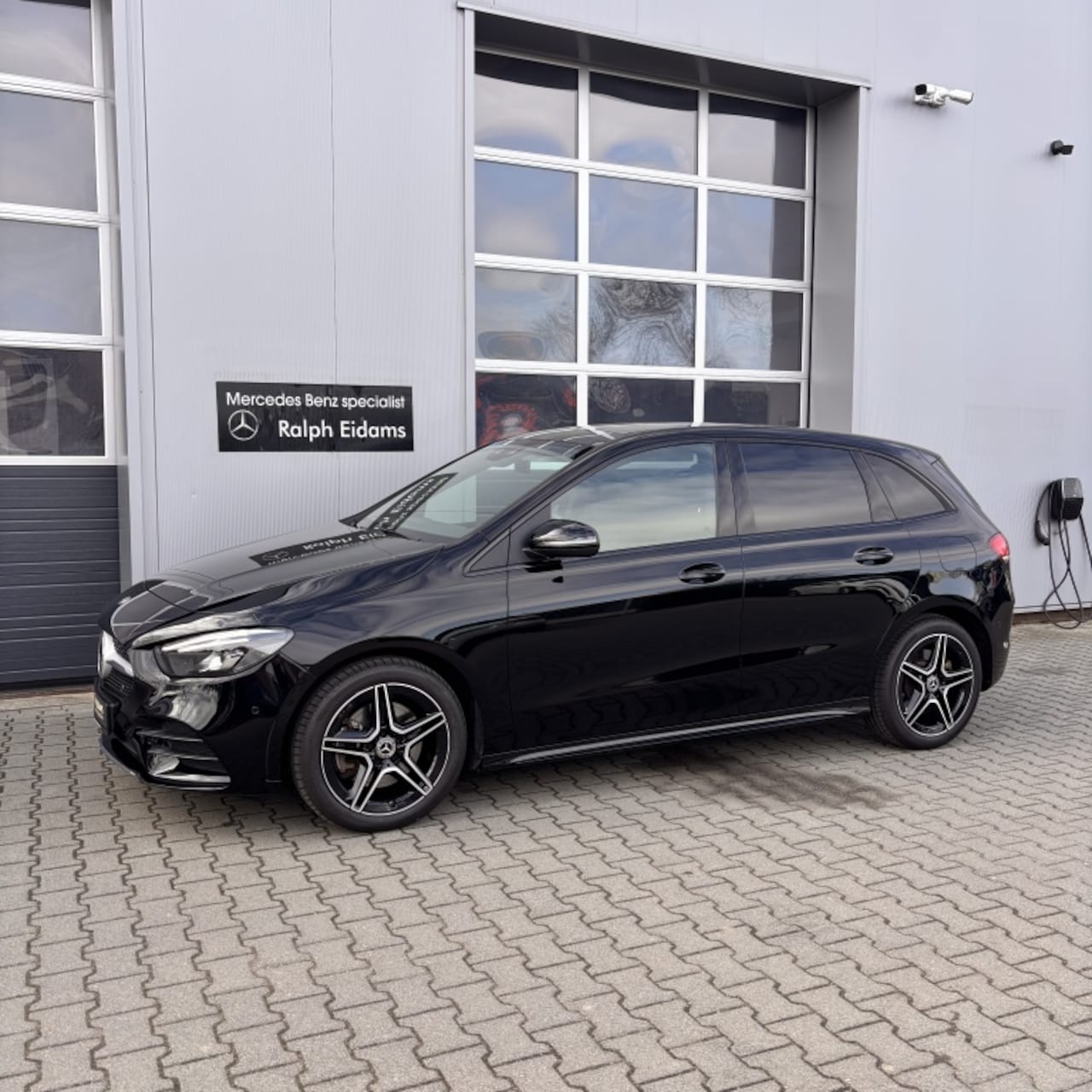 Mercedes-Benz B-klasse - 250e *AMG, pano* B 250 e Edition 2021 (247.086) - AutoWereld.nl