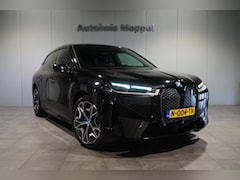BMW iX - XDrive40 SportPakket | Laserlicht | Trekhaak | H/K Sound | Soft Close |