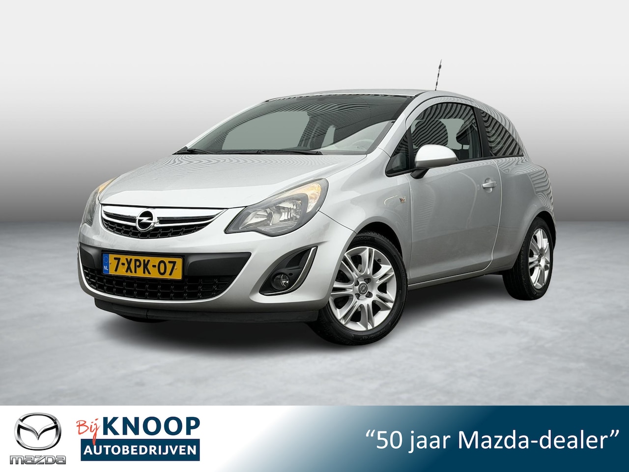 Opel Corsa - 1.4-16V BlitZ | Stoel&Stuurverwarming | PDC | AllseasonBanden | - AutoWereld.nl