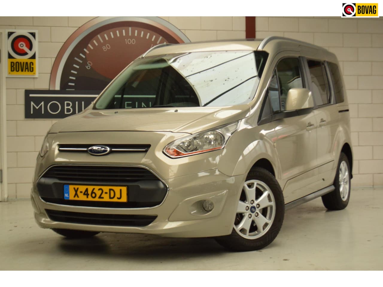 Ford Tourneo Connect Compact - 1.6 150PK AUTOMAAT, TREKHAAK, ALL-season, PANORAMADAK, GARANTIE - AutoWereld.nl
