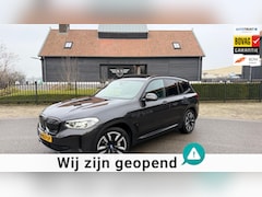 BMW iX3 - Executive 80 kWh PANORAMADAK LEER APPLE-CARPLAY LED-XENON