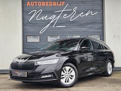 Skoda Octavia Combi - 1.0 e-TSI Sport Business|ACC|PDC|Trekhaak|Stuurwielverwarming|Sfeerverlichting|