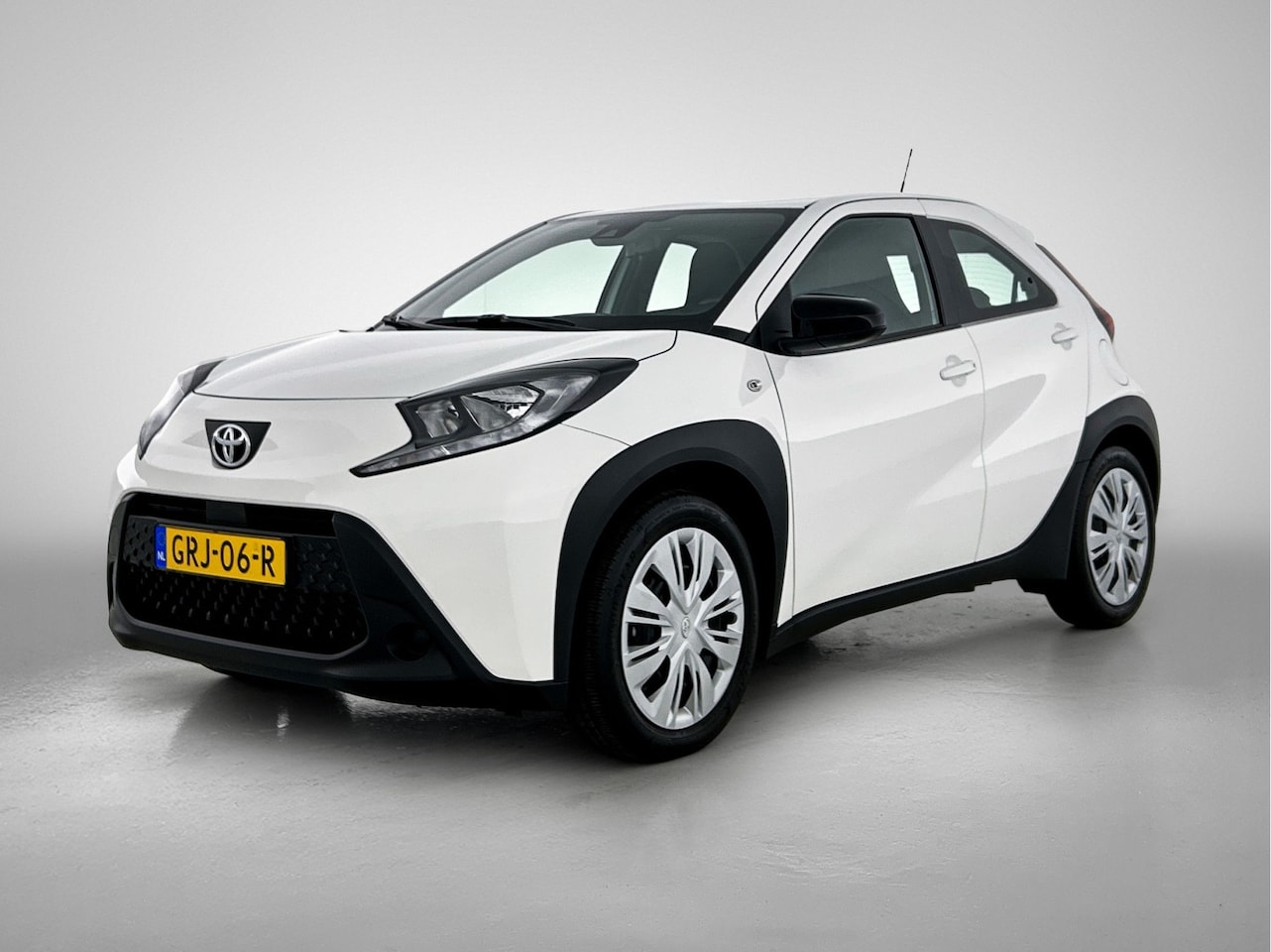 Toyota Aygo X - 1.0 VVT-i MT play 1.0 VVT-i MT Play - AutoWereld.nl