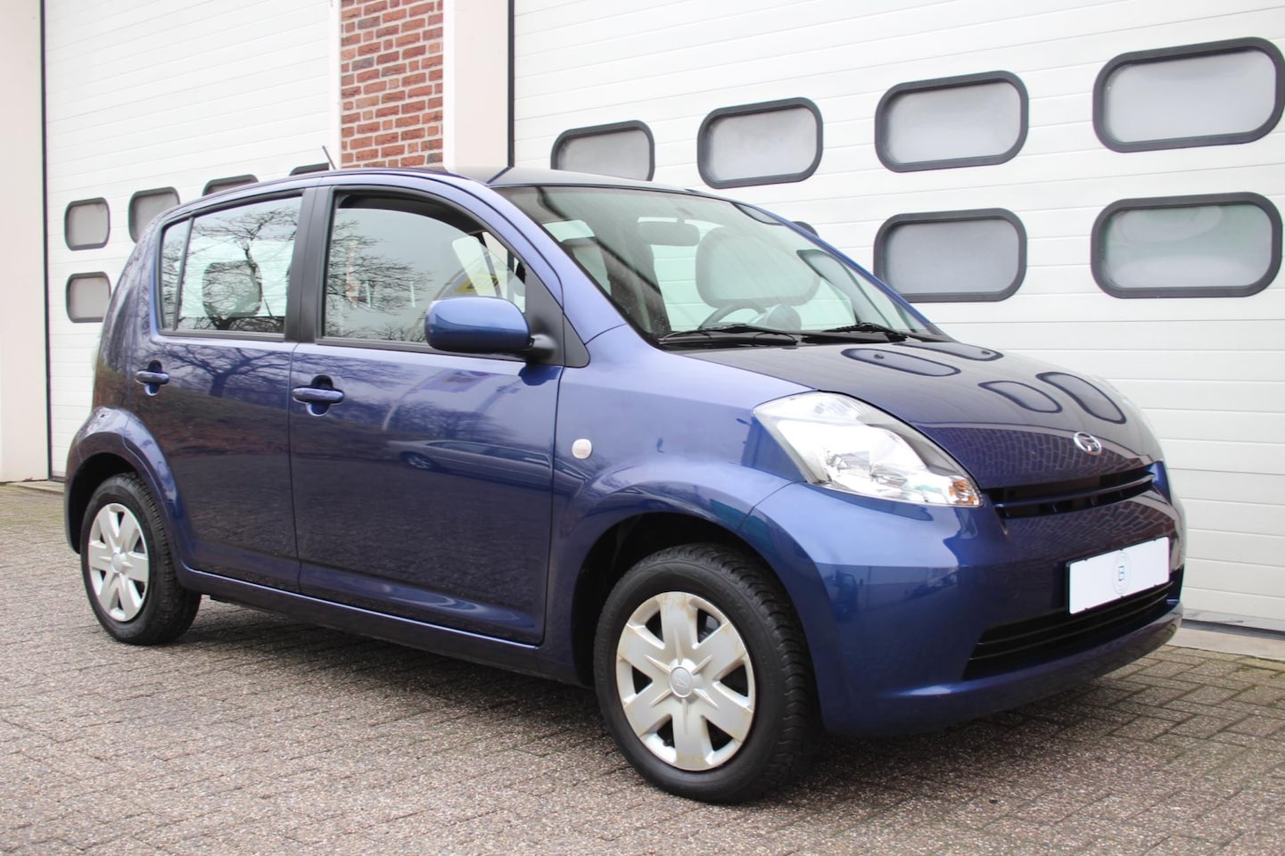 Daihatsu Sirion 2 - 1.3-16V Comfort 5-Deurs * Automaat / Airco / 64.907Km * - AutoWereld.nl