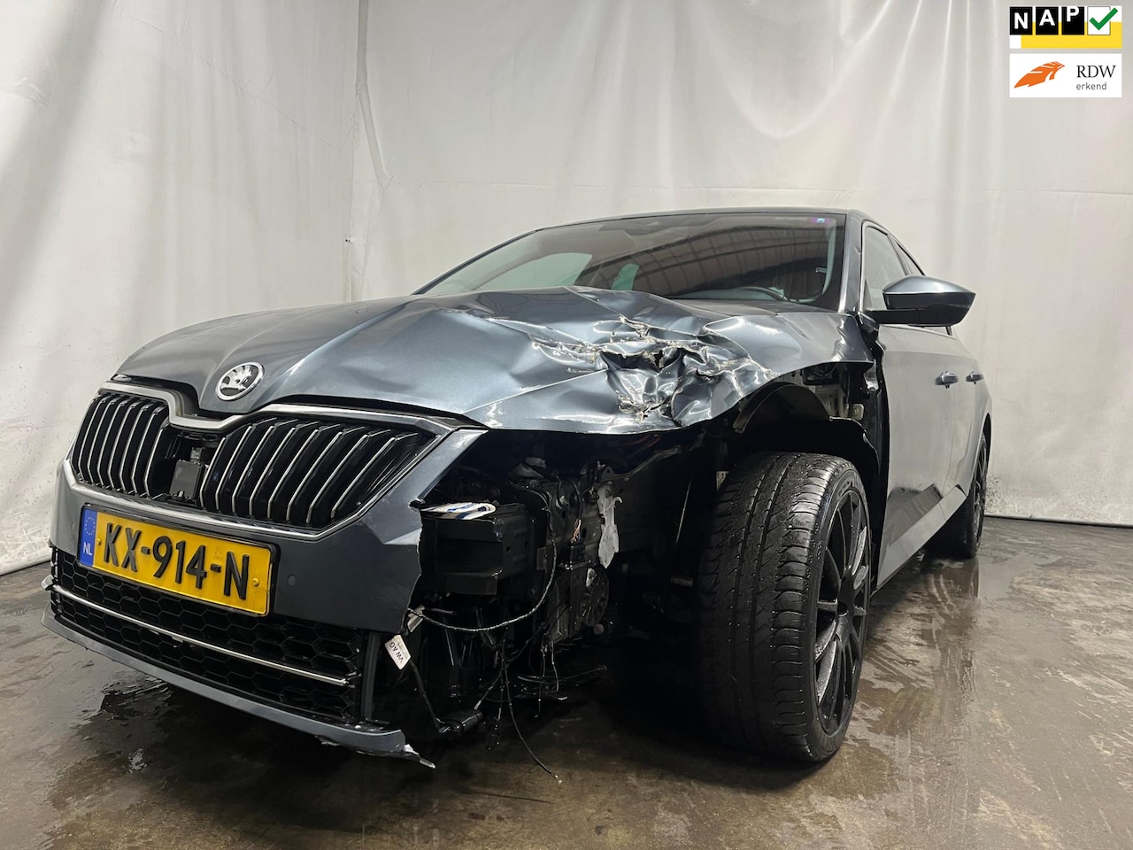 Skoda Superb - 1.8 TSI Style Business WOK!! - AutoWereld.nl