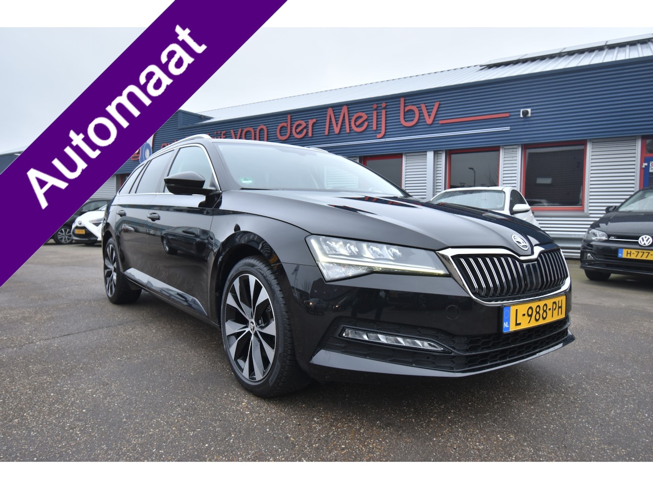 Skoda Superb Combi - 1.5 TSI ACT Business Edition 1.5 TSI ACT Business Edition , AFNB TREKHAAK , CLIMATR , CR CONTR , NAVI , LMV18 , - AutoWereld.nl