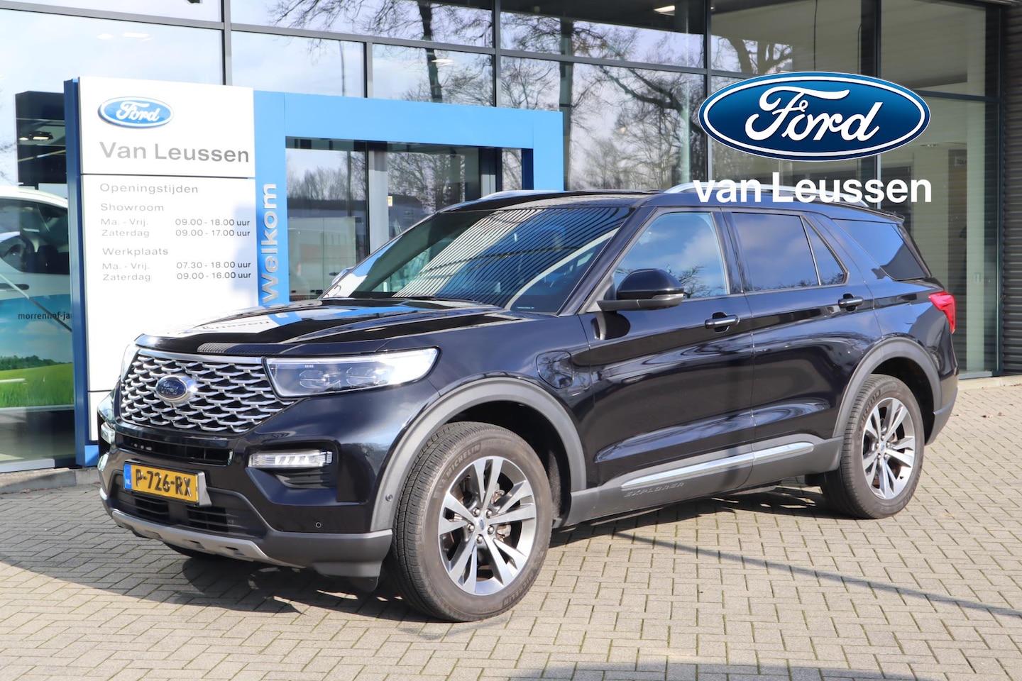 Ford Explorer - 3.0 V6 PHEV PLATINUM 457PK AUTOMAAT 7-PERS TREKHAAK AD-CRUISE LEDER STOELKOELING/VERWARMIN - AutoWereld.nl