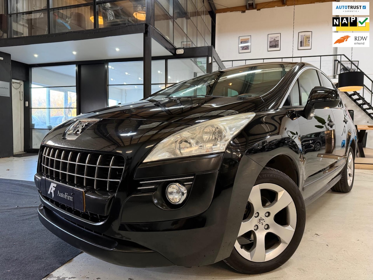 Peugeot 3008 - 1.6 VTi Première NAP Panoramadak Trekhaak Airco Parkeersensoren Cruise Control - AutoWereld.nl
