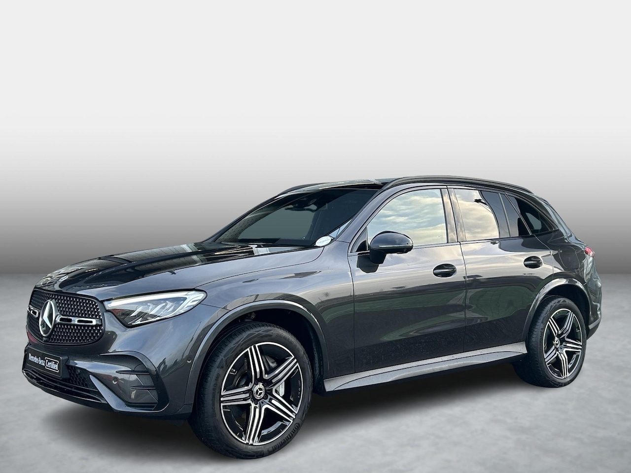 Mercedes-Benz GLC-klasse - 300e 4MATIC AMG Line | Trekhaak | Panoramadak | Carplay - AutoWereld.nl