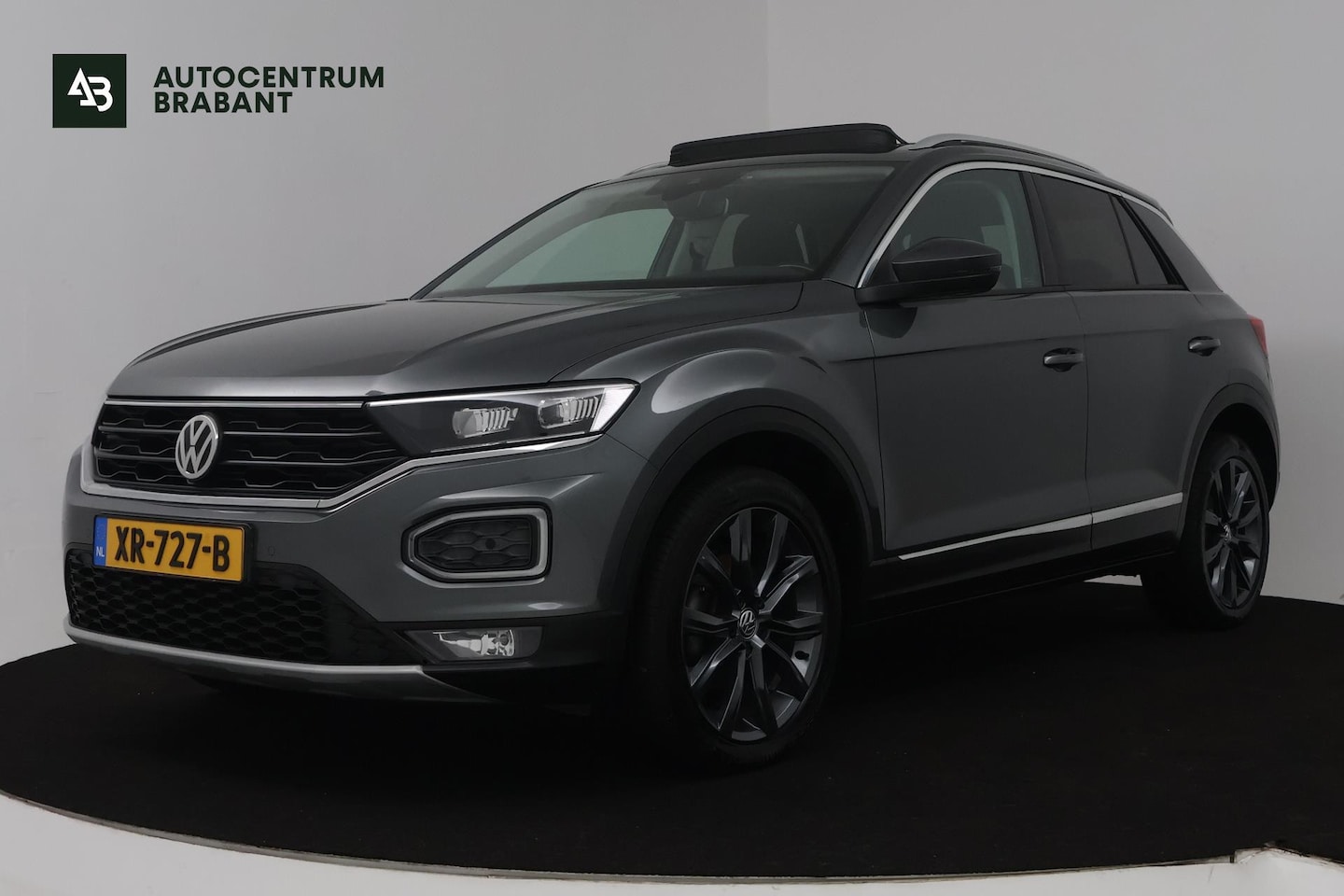 Volkswagen T-Roc - 1.5 TSI Sport (PANORAMADAK, TREKHAAK, DIGITALE COCKPIT, CRUISE ADAPTIEF, ACHTERUITRIJCAMER - AutoWereld.nl