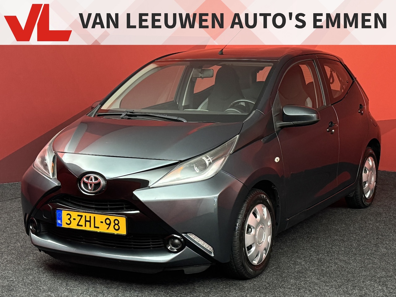 Toyota Aygo - 1.0 VVT-i x-play | Bluetooth | Airco - AutoWereld.nl