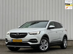 Opel Grandland X - 1.2 Turbo Business Executive 2e Eigenaar, Trekhaak, Carplay, Pano, Navi, Cruise, Climate,