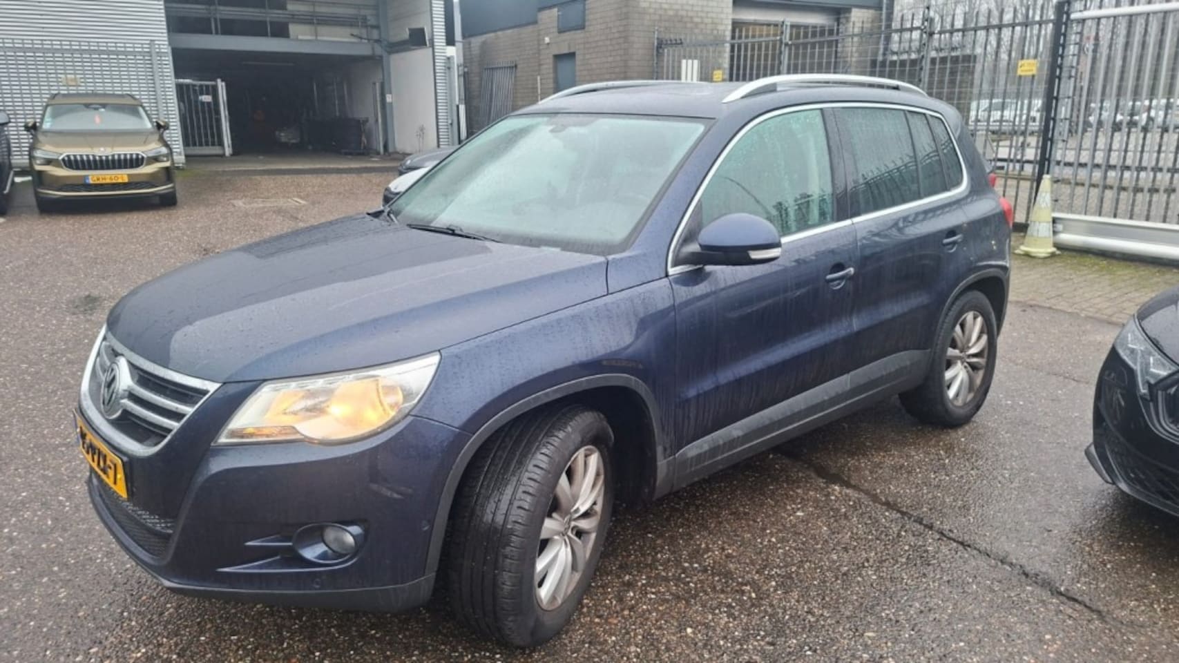 Volkswagen Tiguan - SPORTenSTYLE  Donkerbruin Leer   ****** WORDT VERWACHT ******* - AutoWereld.nl