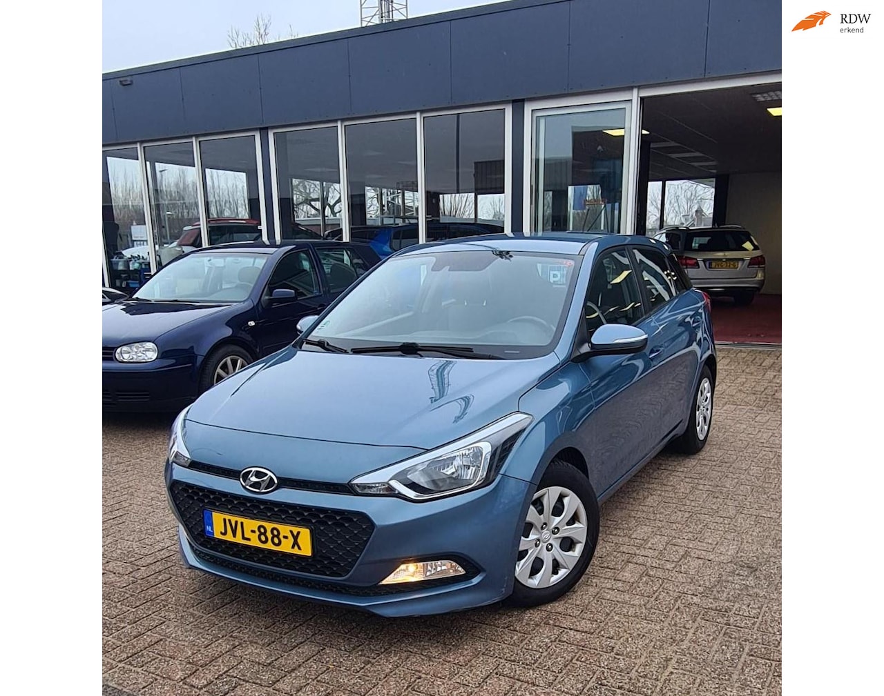 Hyundai i20 - 1.4i i-Catcher| NAVIGATIE | STOELVERWARMING | CLIMATE CONTROL |CRUISE CONTROL | STUURVERWA - AutoWereld.nl