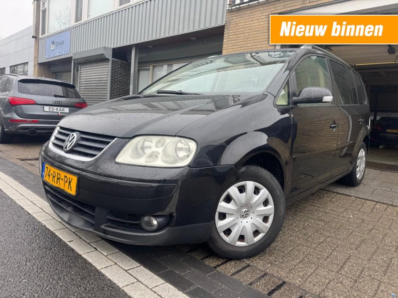Volkswagen Touran - 2.0-16V FSI Highline CLIMA LEER RIJDT GOED NAP APK 8-2026 - AutoWereld.nl